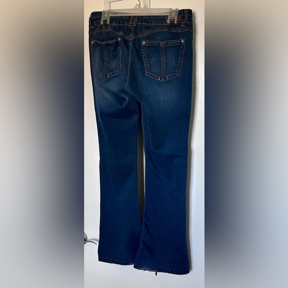 Democracy Itty Bitty Boot Jeans - image 3